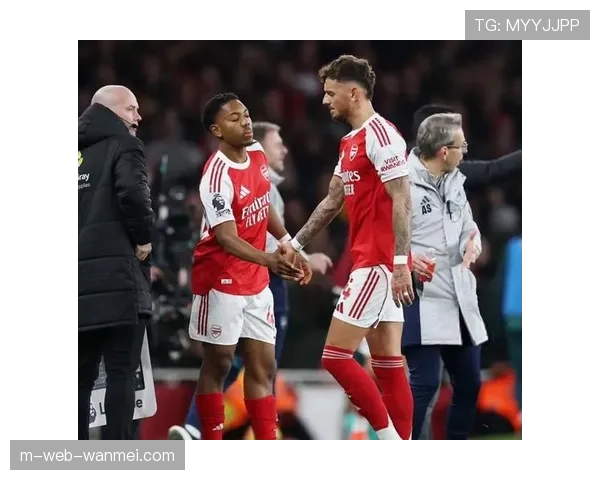 阿森纳边卫轮换存在变数，本怀特卡拉菲奥里伤愈待命提供战术选择